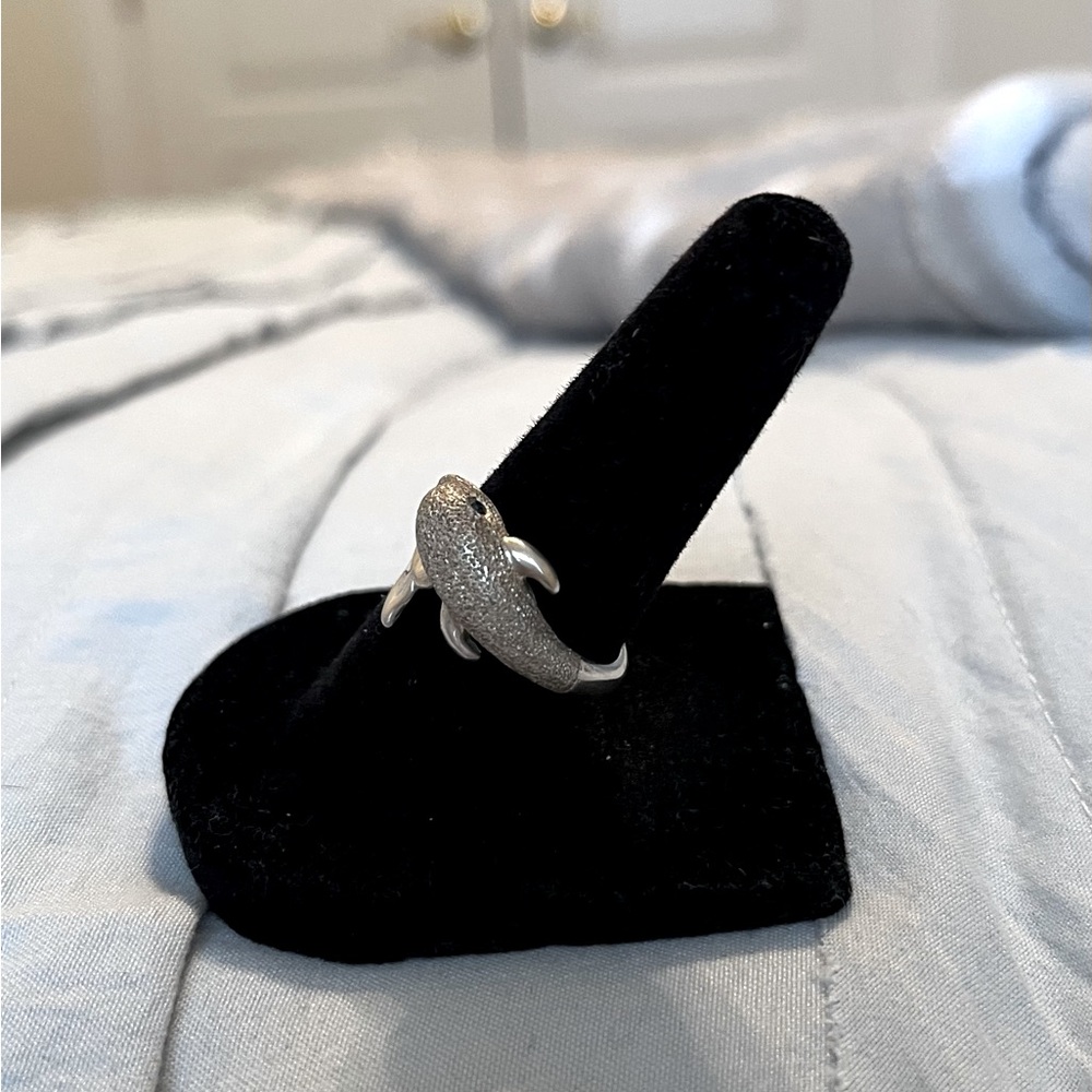 Vintage Silver Kabana Textured Dolphin Wrap Ring - Picture 2 of 4